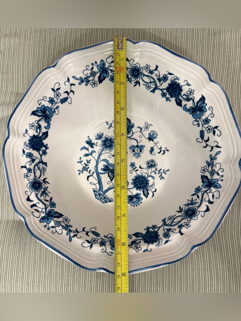 Korea Blue Floral Ceramic Serving Bowl - Classic Blue and White - Picture 9 of 9